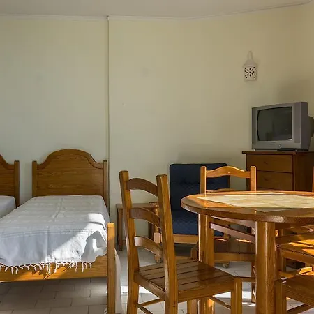 Akisol Armacao Pera Star Iii Apartmán *
